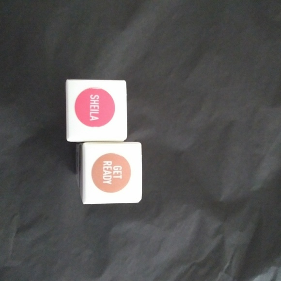 Sigma Lip Gloss - Picture 3 of 3